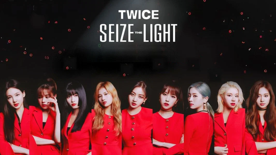 TWICE: Seize the Light